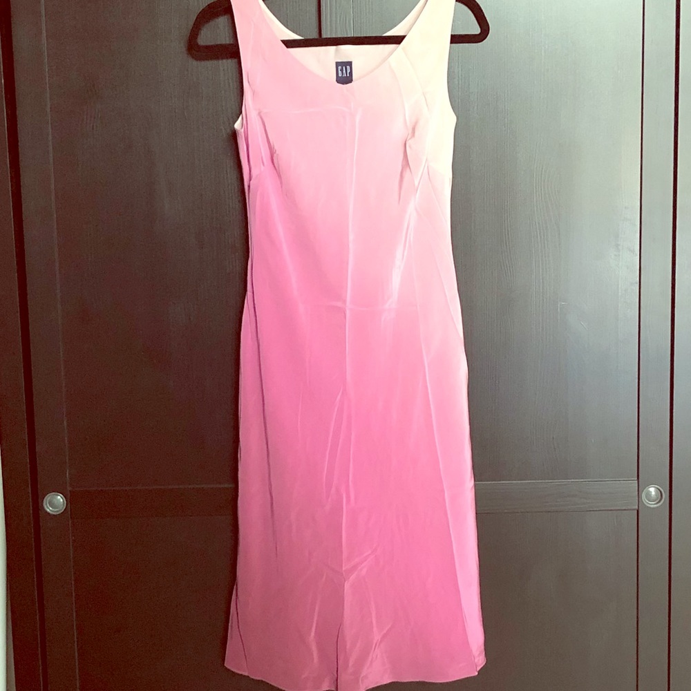 Sleeveless dress